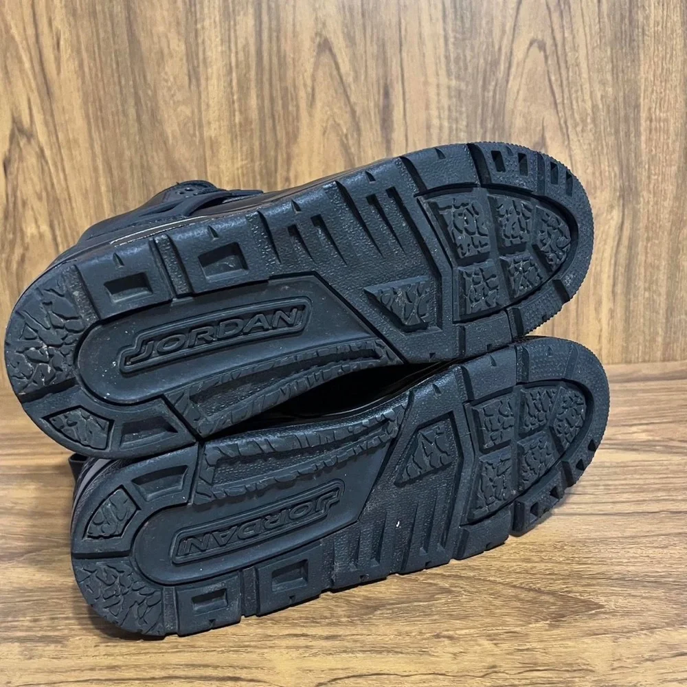 Nike Boys Air Jordan Spizike FD4653-001 Triple Black Sneakers Sz 6.5Y
